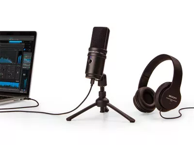 ZOOM ZUM-2PMP USB Podcast Microphone Bundle